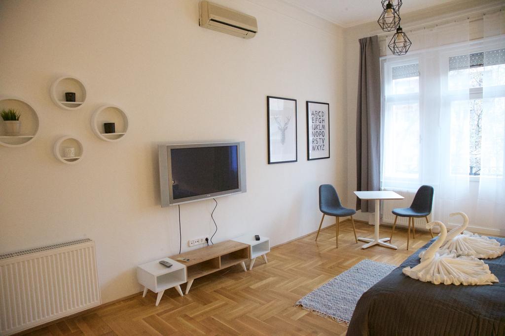 Five Season'S Apartment Budapest Exteriör bild