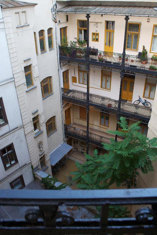 Five Season'S Apartment Budapest Exteriör bild
